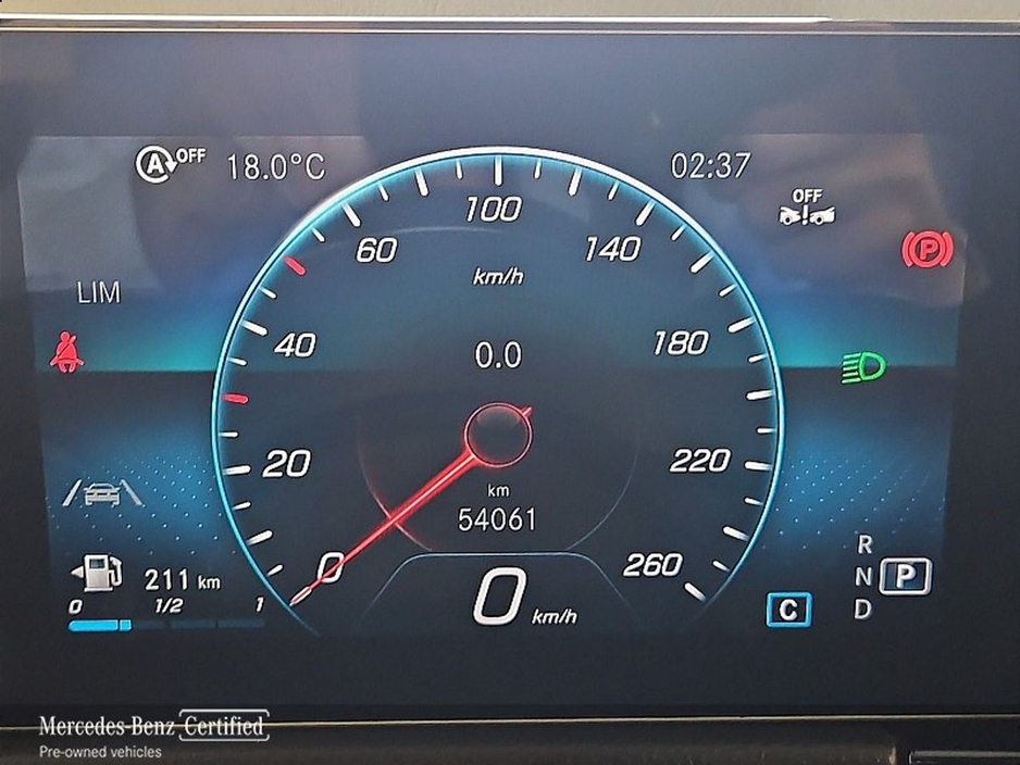 Mercedes-Benz GLA Class 180D Progressive - Manufaktur Red — thumbnail 13