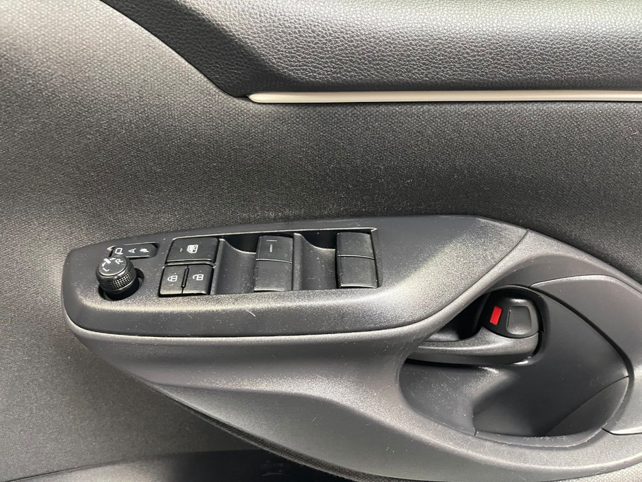 2021 Toyota Yaris 1.5L Petrol Hybrid For Sale Images