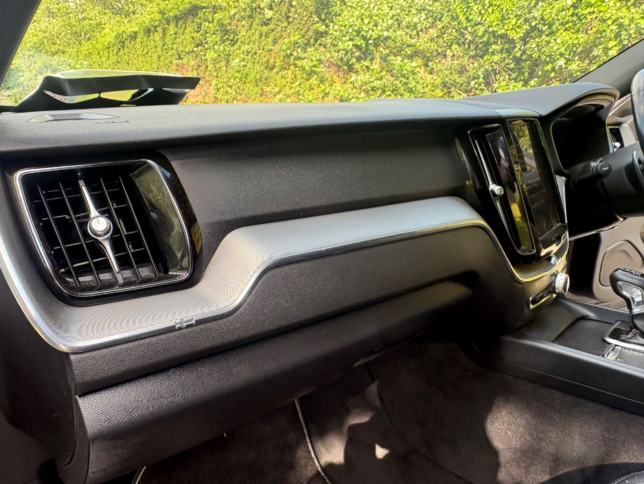 2017 Volvo XC60 2L Diesel For Sale Images