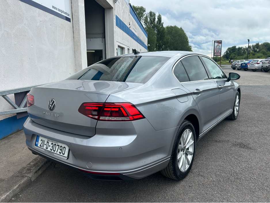 2021 Volkswagen Passat 2.0L Diesel For Sale Images