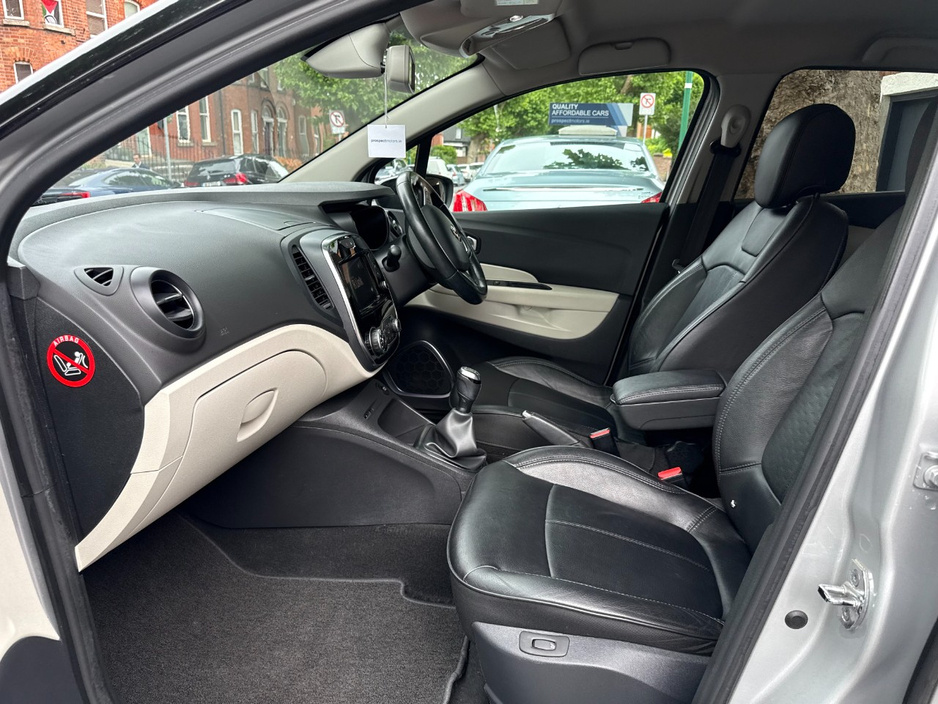 2018 Renault Captur 0.9L Petrol For Sale Images