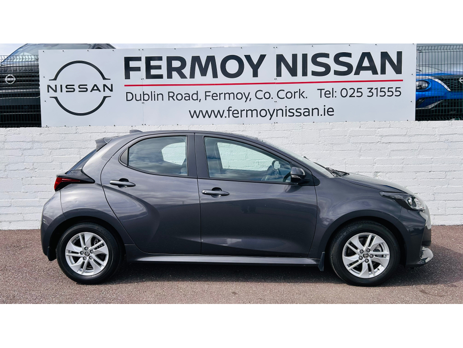 2023 Toyota Yaris 1.5L Petrol Hybrid For Sale Images