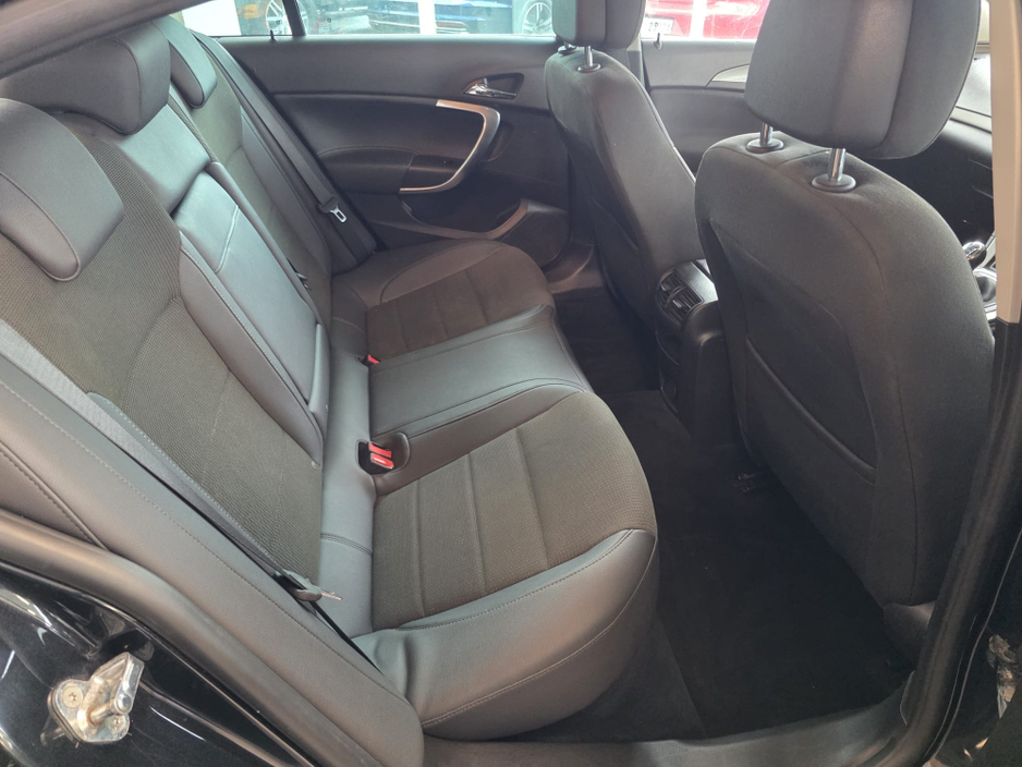 2012 Vauxhall Insignia 2L Diesel For Sale Images