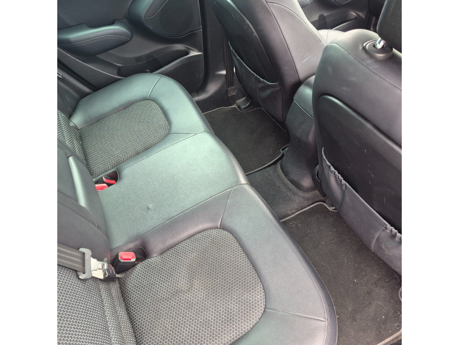 2012 Hyundai ix35 1.7L Diesel For Sale Images