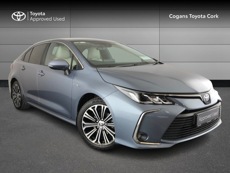 Toyota Corolla Hybrid Luna Sport