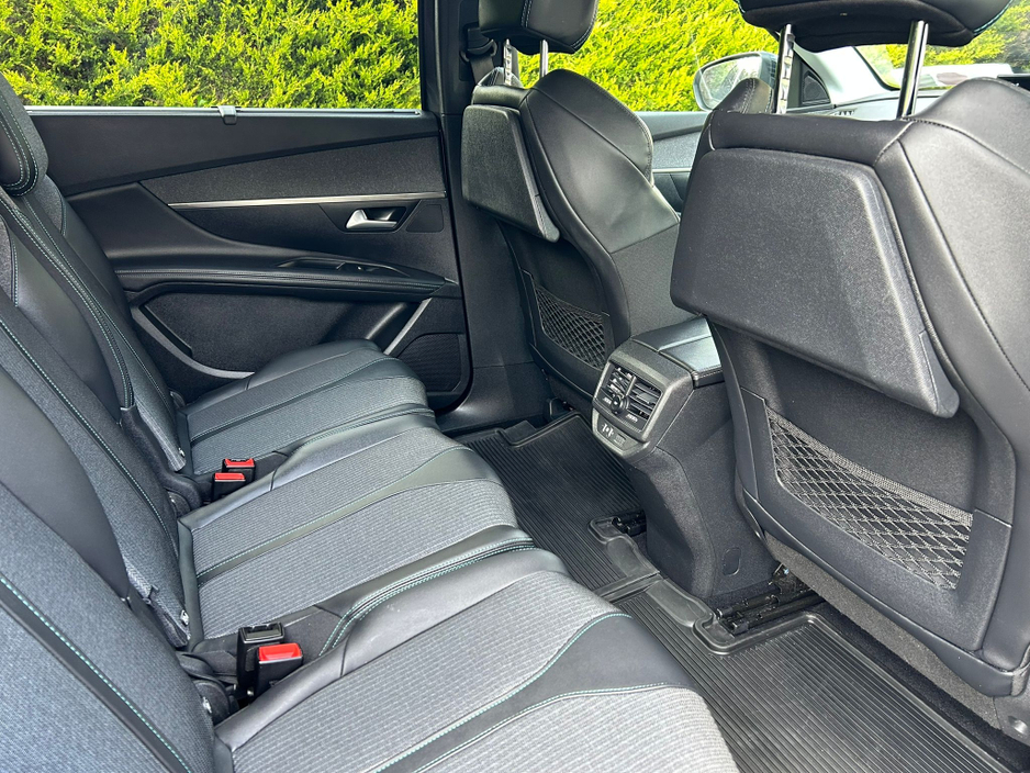 2022 Peugeot 5008 1.5L Diesel For Sale Images