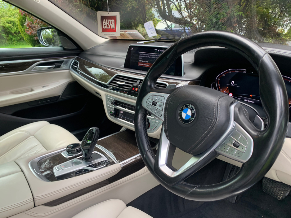 2019 BMW 7 Series 3L Diesel For Sale Images