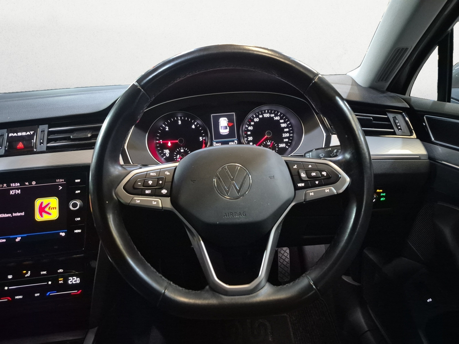 2022 Volkswagen Passat 2L Diesel For Sale Images