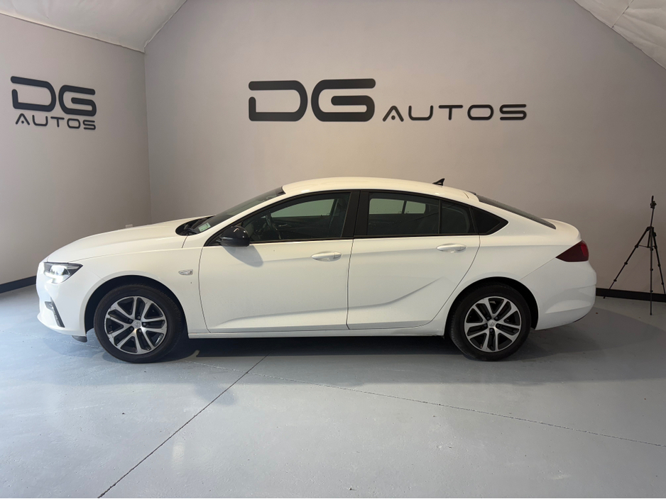 2021 Opel Insignia 1.5L Diesel For Sale Images