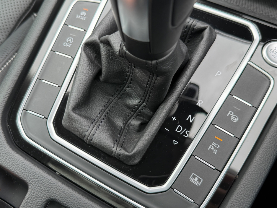 2021 Volkswagen Passat 2L Diesel For Sale Images