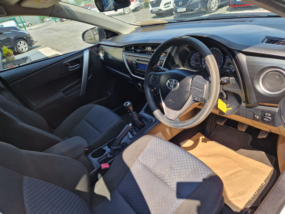2015 Toyota Auris 1.4L Diesel For Sale Images