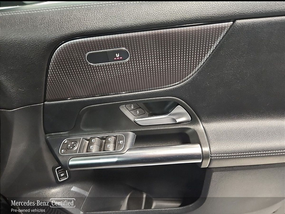 2022 Mercedes-Benz GLA Class 2L Diesel For Sale Images