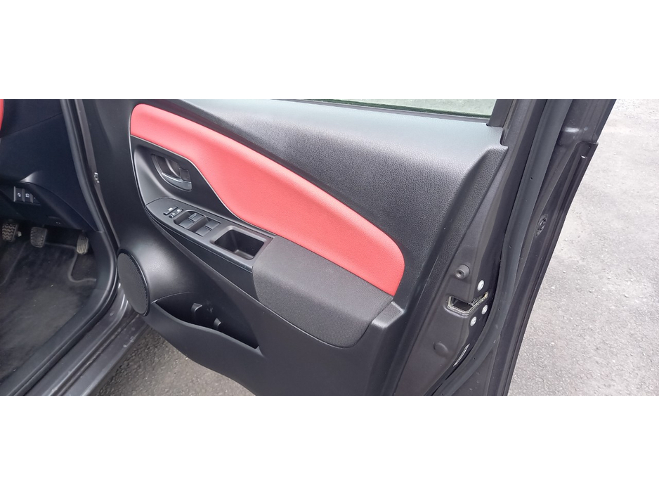 2018 Toyota Yaris 1L Petrol For Sale Images