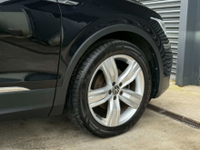 2023 Volkswagen Tiguan 2L Diesel For Sale Images