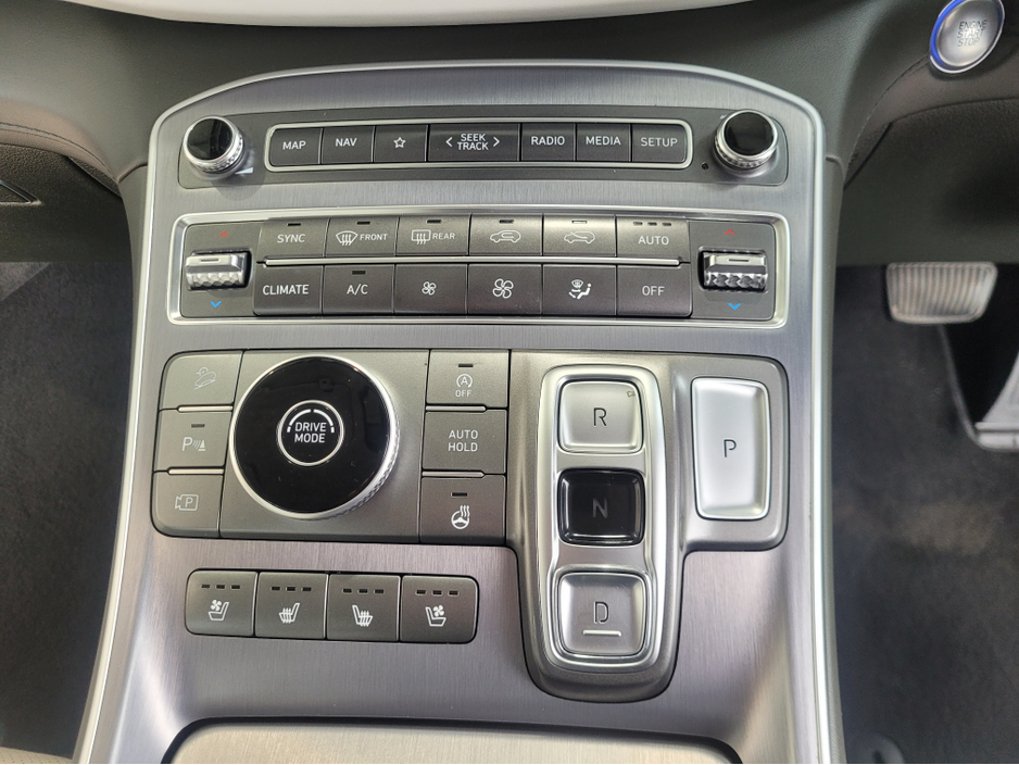 2021 Hyundai Santa Fe 2.2L Diesel For Sale Images