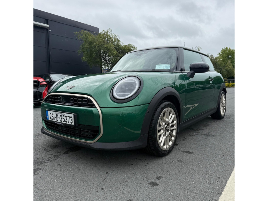 2025 MINI Cooper 1.5L Petrol For Sale Images