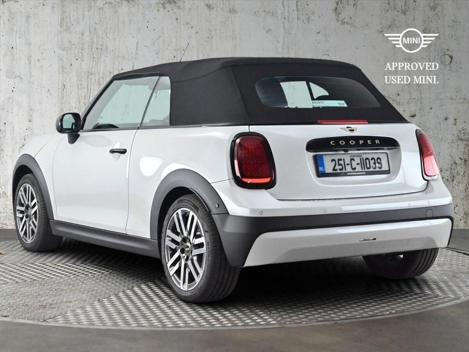 2025 MINI Hatch 2L Petrol For Sale Images