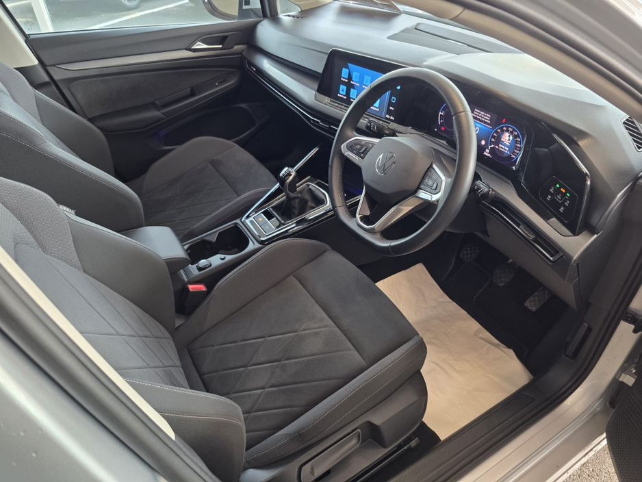 2024 Volkswagen Golf 2L Diesel For Sale Images