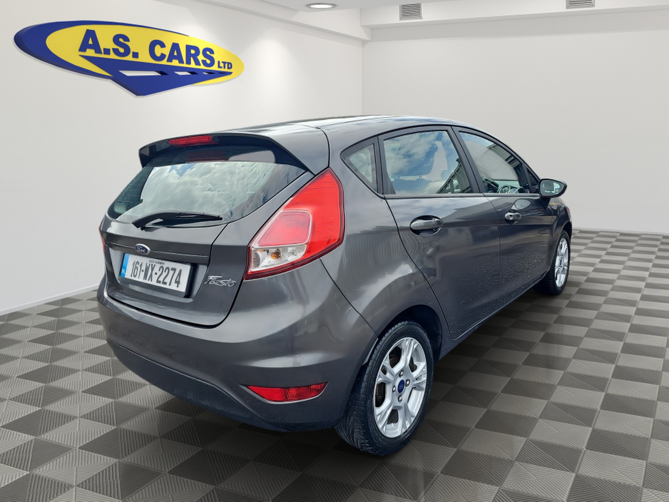 Ford Fiesta ZETEC 1.25 60PS M5 5DR MCA 4DR — thumbnail 5