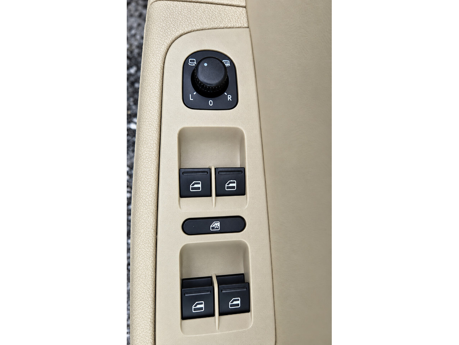 2015 Skoda Superb 2L Diesel For Sale Images