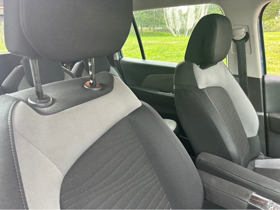 2015 Citroen Grand C4 Picasso 1.6L Diesel For Sale Images