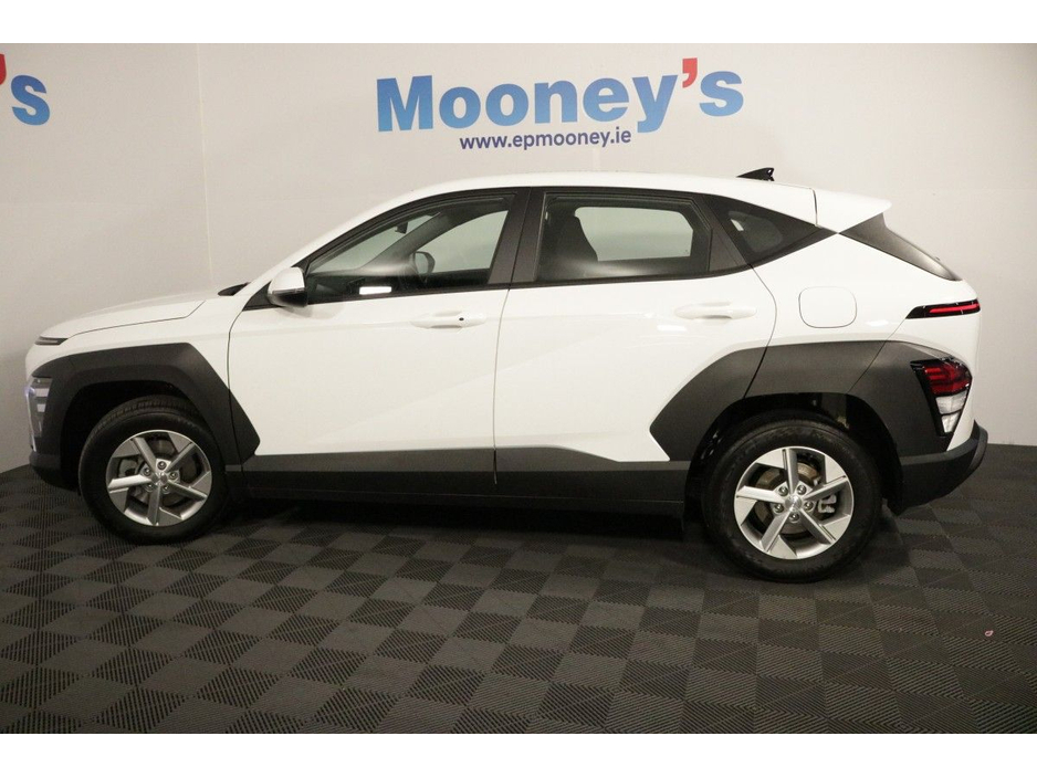 Hyundai Kona Hybrid Signature 1.6L Petrol Automatic Compact SUV — thumbnail 7