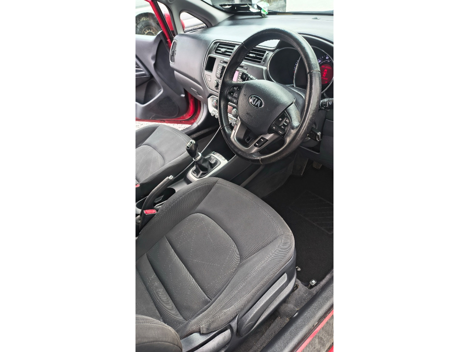 Kia Rio 1.4 3 5DR — thumbnail 6