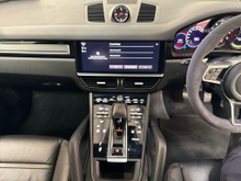 2022 Porsche Cayenne 3L Petrol Plug-in Hybrid For Sale Images