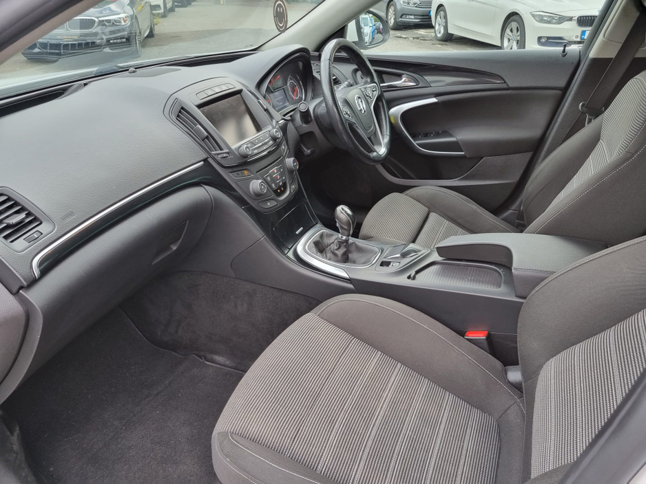 2014 Vauxhall Insignia 2.0L Diesel For Sale Images