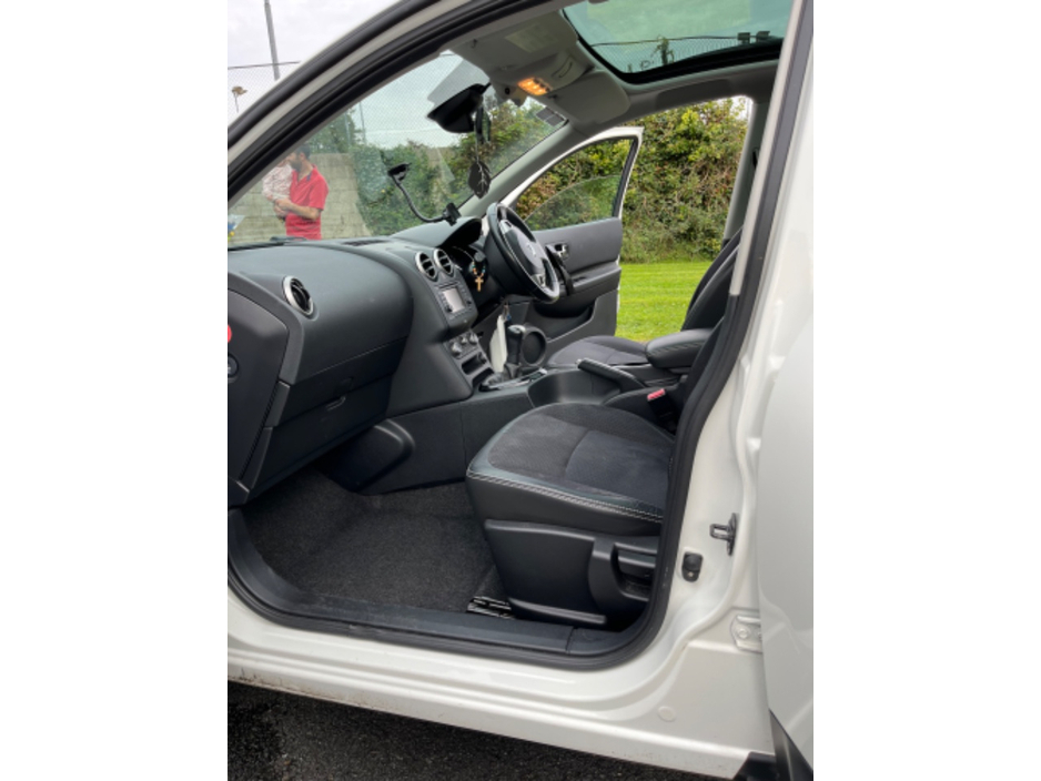 Nissan Qashqai 1.6 360 2WD 117PS 5DR — thumbnail 4