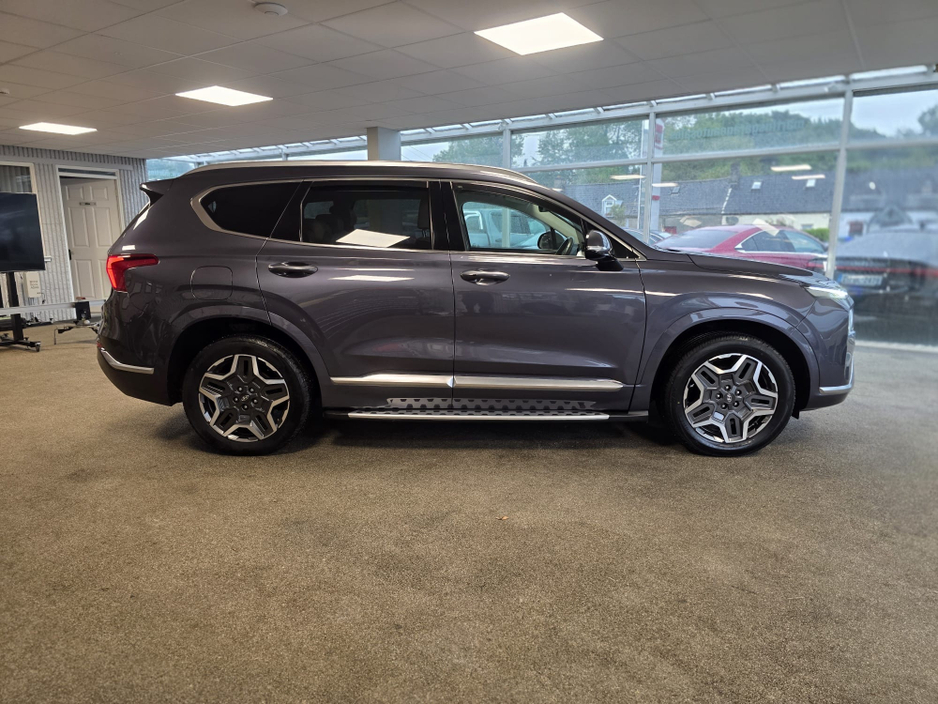 2022 Hyundai Santa Fe 1.6L Petrol Plug-in Hybrid For Sale Images