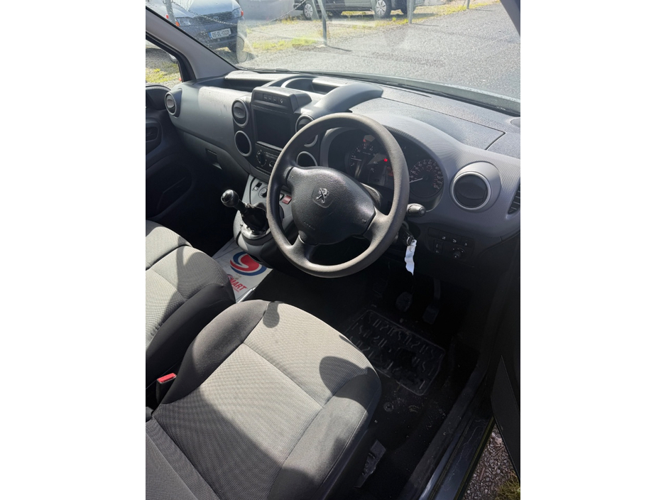 2018 Peugeot Partner 1.6L Diesel For Sale Images