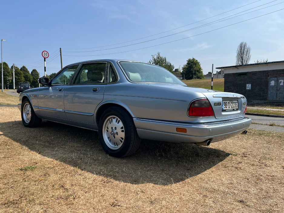 1996 Jaguar Sovereign 4.1L Petrol For Sale Images