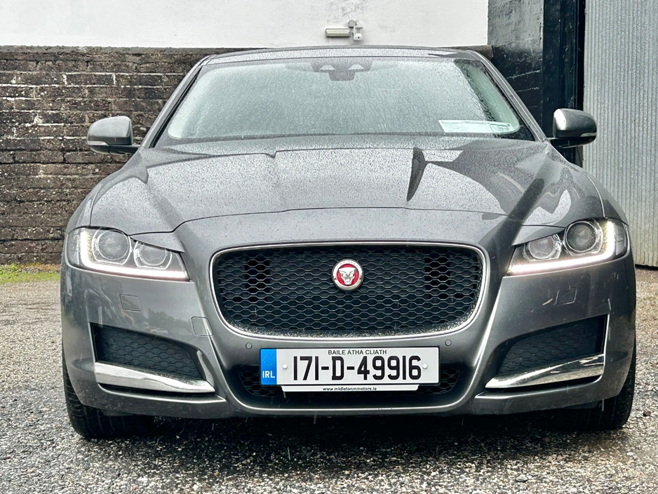 2017 Jaguar XF 2L Diesel For Sale Images