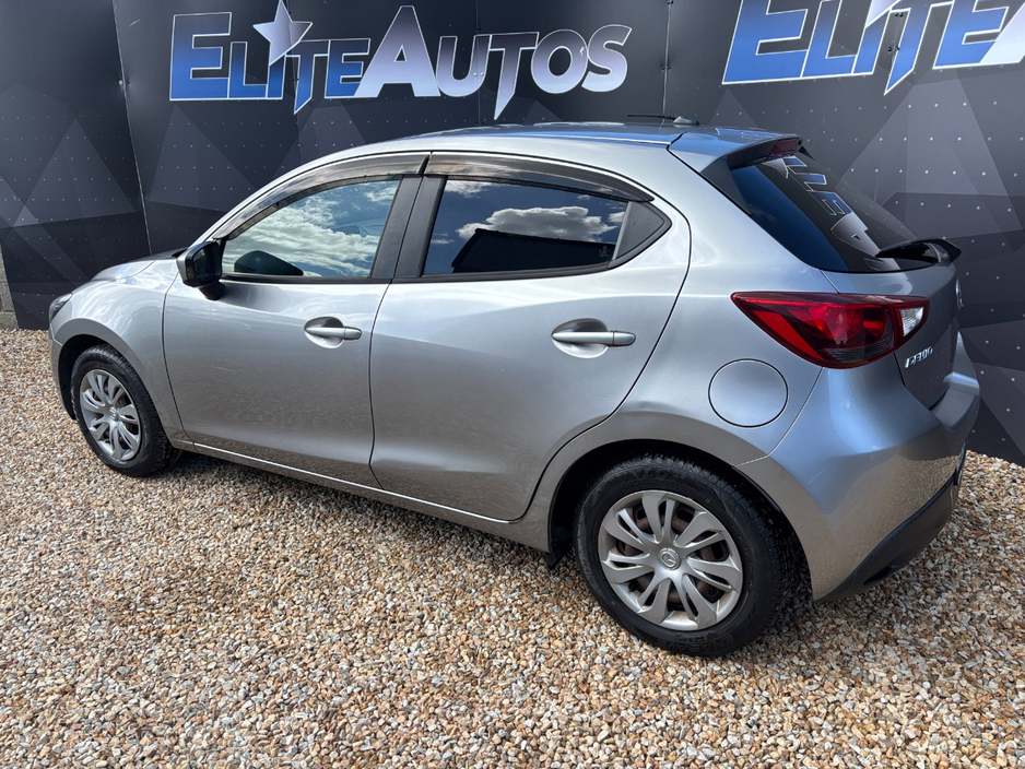 Mazda Demio 1.3 Skyactive automatic — thumbnail 4