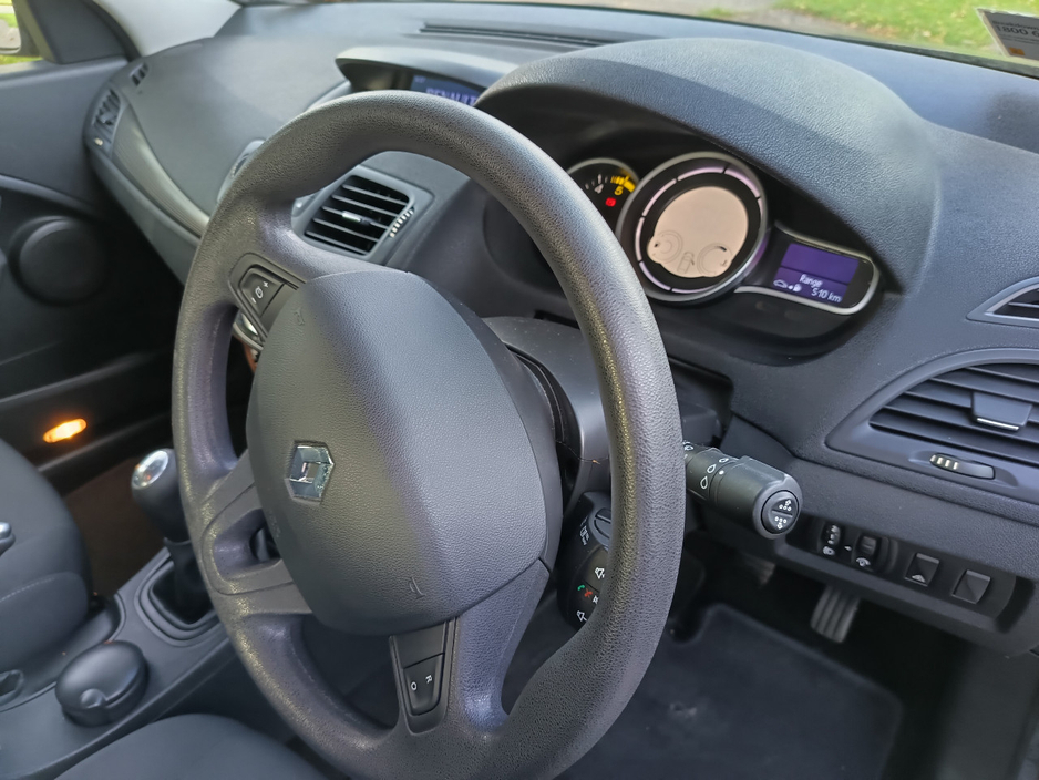 Renault Fluence 1.5 DCI 90 DYNAMIQUE 4DR — thumbnail 9