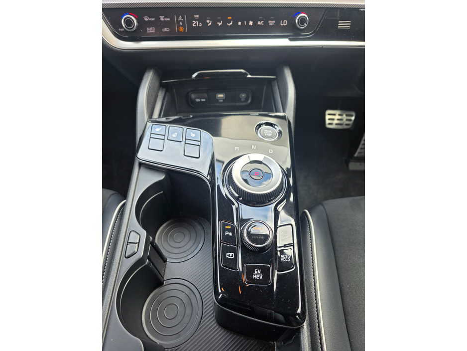 2025 Kia Sportage 1.6L Petrol Plug-in Hybrid For Sale Images