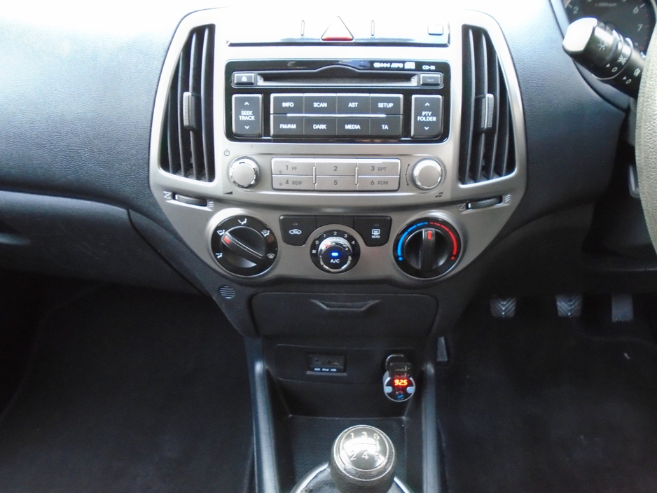 2013 Hyundai i20 1.2L Petrol For Sale Images
