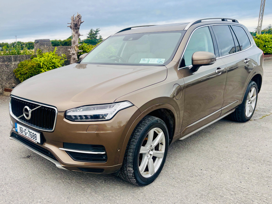 Volvo XC90 T8 (407hp) PHEV Momentum Geartronic