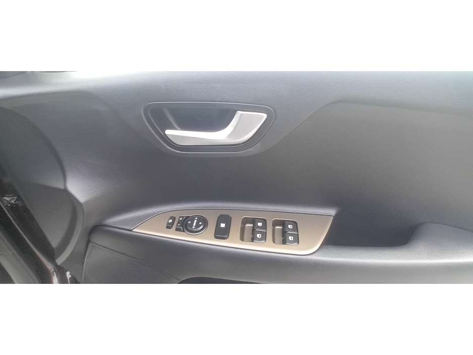 2018 Kia Stonic 1L Petrol For Sale Images