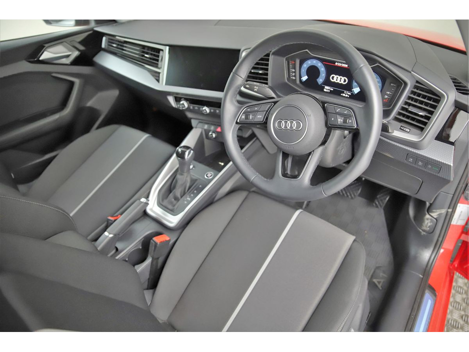 Audi A1 1.0 TFSI S-Tronic Sportback Only 1,857km Bi-Tone Roof — thumbnail 13