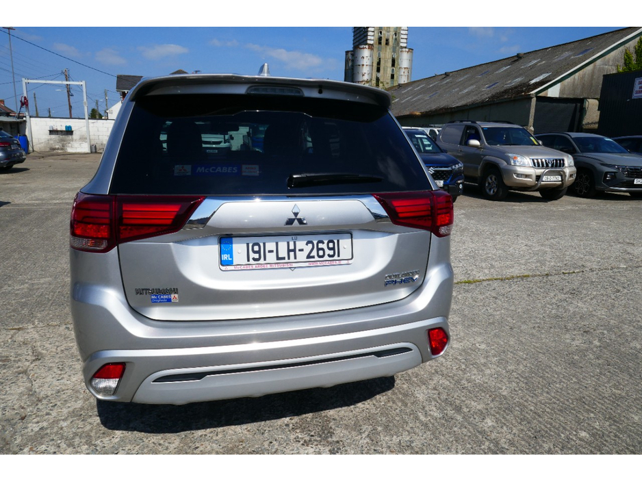 2019 Mitsubishi Outlander 2.4L Petrol Plug-in Hybrid For Sale Images