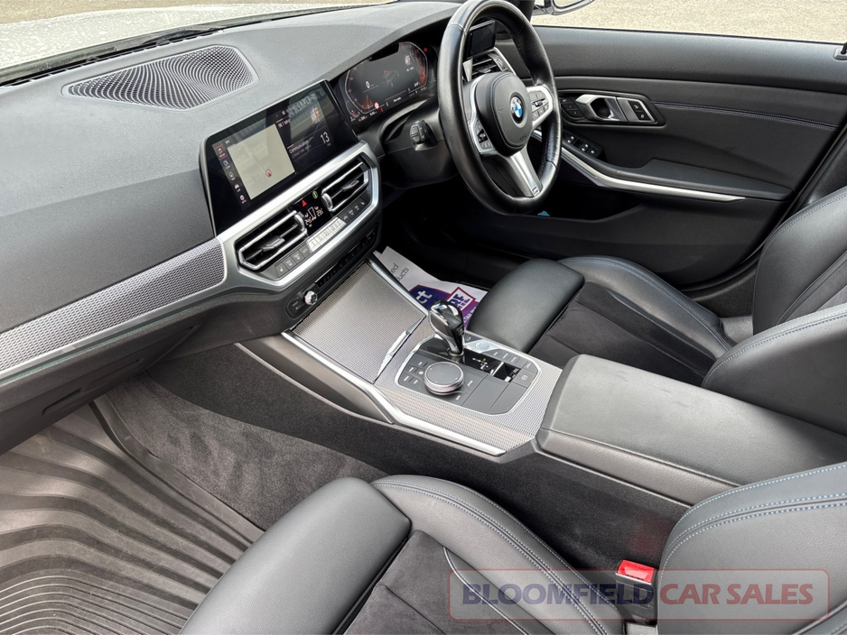 BMW 3 Series X-DRIVE, M-SPORT TOURING , AUTO // LOW MILEAGE — thumbnail 13