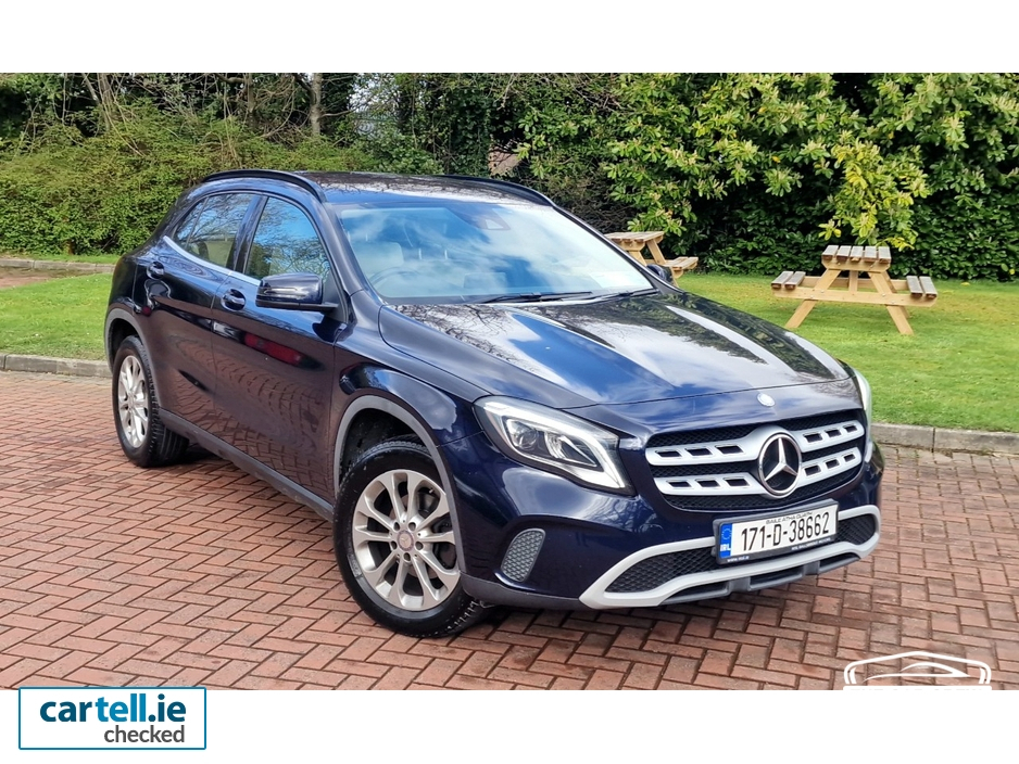 2017 Mercedes-Benz GLA Class 1.6L Petrol For Sale Images