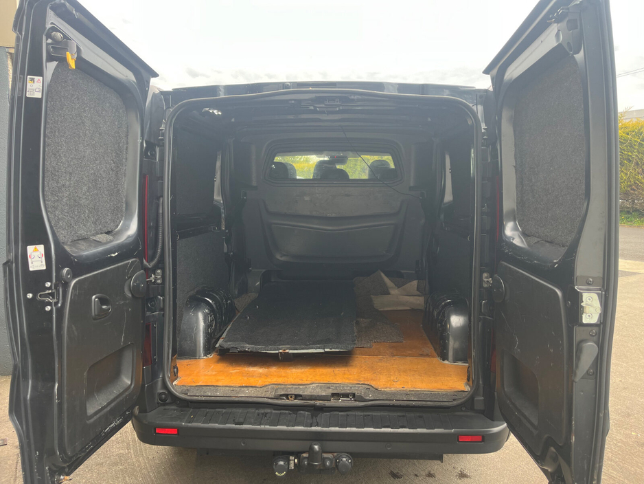 2023 Renault Trafic 2L Diesel For Sale Images