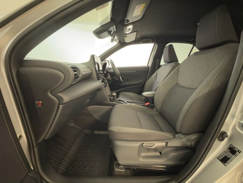 Toyota Yaris Cross Luna Sport Hybrid — thumbnail 6