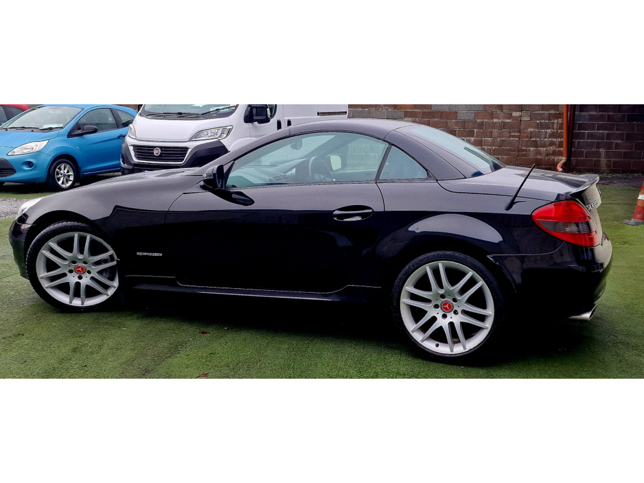 2010 Mercedes-Benz SLK Class 1.8L Petrol For Sale Images