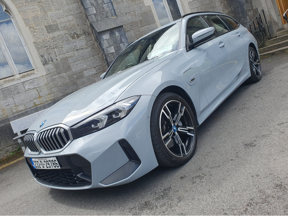 2023 BMW 3 Series 2L Petrol Plug-in Hybrid For Sale Images