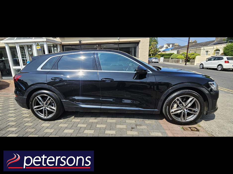 Audi e-tron TECHNIK 50 QUATTRO AUTOMATIC — thumbnail 12