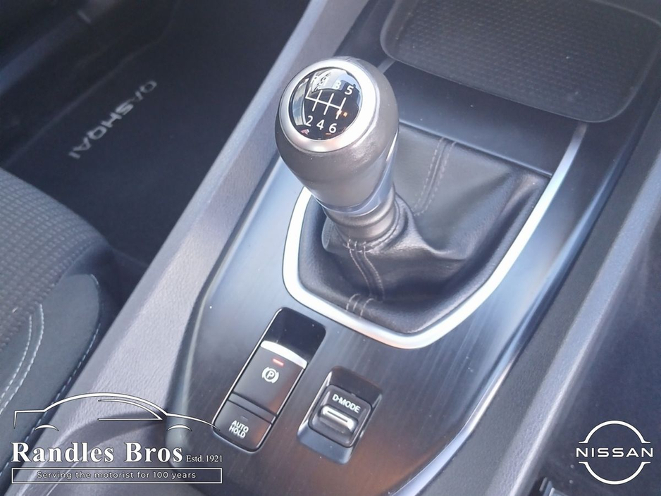 Nissan Qashqai 1.3 PET SV — thumbnail 15
